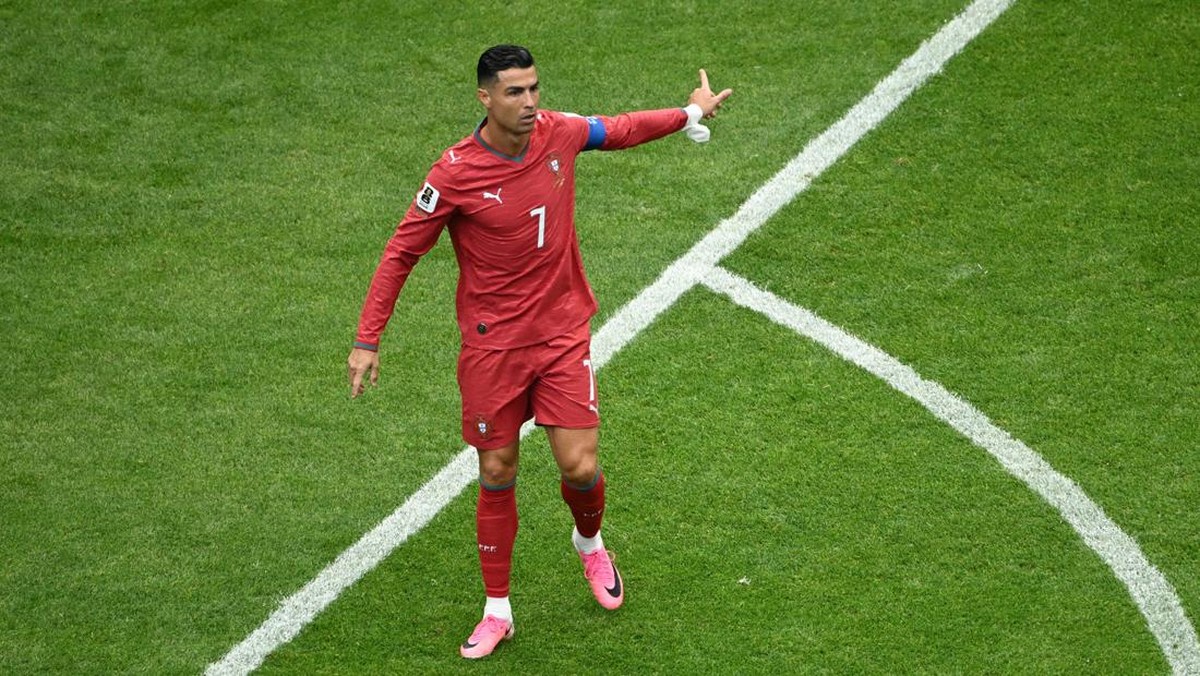 Martinez Dikritik, Ronaldo Kembali Jadi Sorotan di Portugal